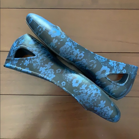 Crocs - Picture 5 of 5